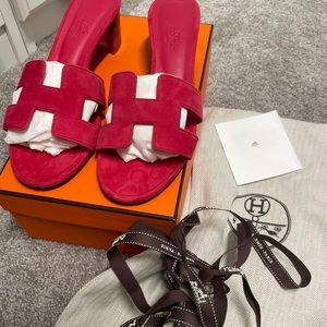 Hermes 2022 Oasis Sandals W/ Gradient Heels - Size 38.5 Rose Framboise, New